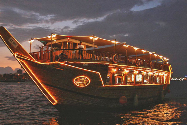 overnight stay in dhow cruise musandam oman